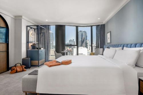 Voco Melbourne Central Review - Accommodations and Room Amenities