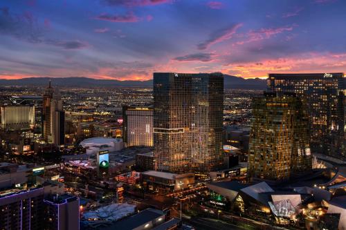 Waldorf Astoria Las Vegas - Room Types and Amenities