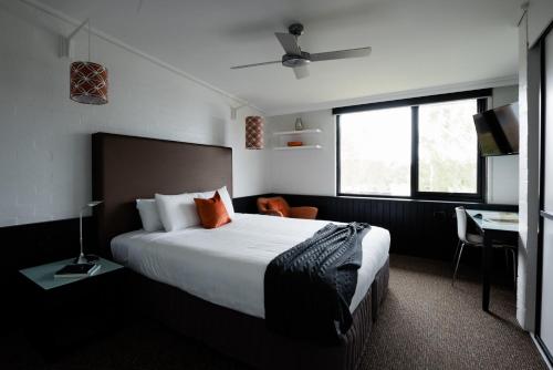 Waurn Ponds Estate - Accommodations and Amenities