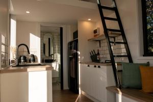 Wild Life Cabin 1 - Grampians - Accommodation Features and Amenities