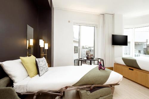 Wilde Aparthotels London Covent Garden - Contemporary Studio Apartments and Hotel Rooms