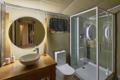 Willow Wood Glamping Retreat - Unparalleled Tranquility and Comfort