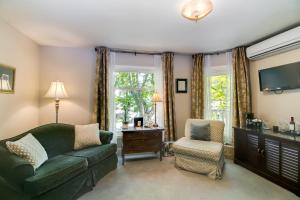 Winchester Inn - Accommodations