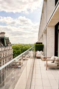 1 Hotel Mayfair - Guest Ratings and Feedback