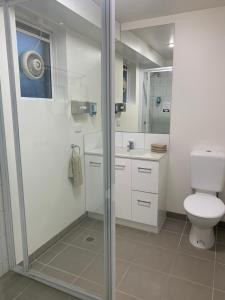 Adina Place Motel Apartments - Amenities and Facilities