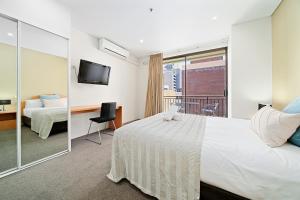 All Suites Perth - Dining and Amenities