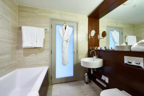 Apex City Of London Hotel - Guest Reviews and Ratings