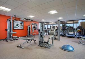 Aston Waikiki Beach Tower - Outdoor Amenities