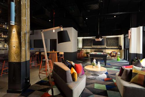 Atura Albury - Dining and Refreshments