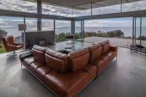 Avalon Coastal Retreat - Guest Experience