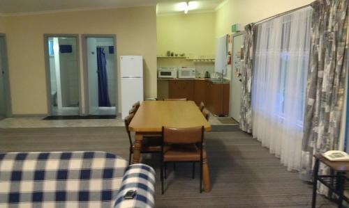 Avalon Motel - Family-Friendly Facilities