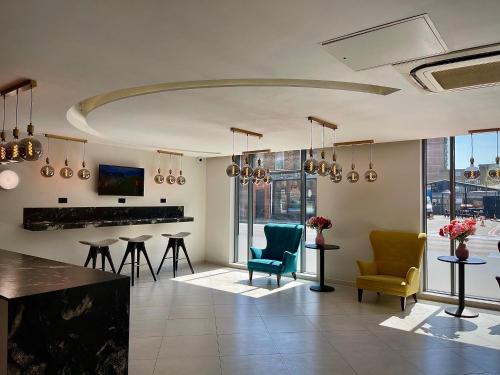 Axiom Park Hotel - Guest Reviews and Ratings Breakdown
