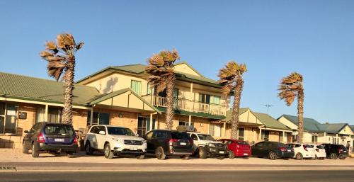 Bay Lodge - Facilities and Amenities
