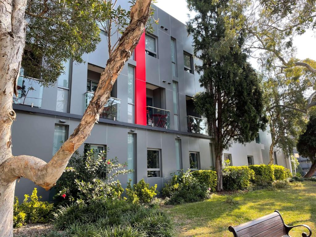 Best Western Plus Camperdown Suites Review
