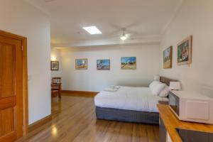 Birdwood Motel - Accommodation Features