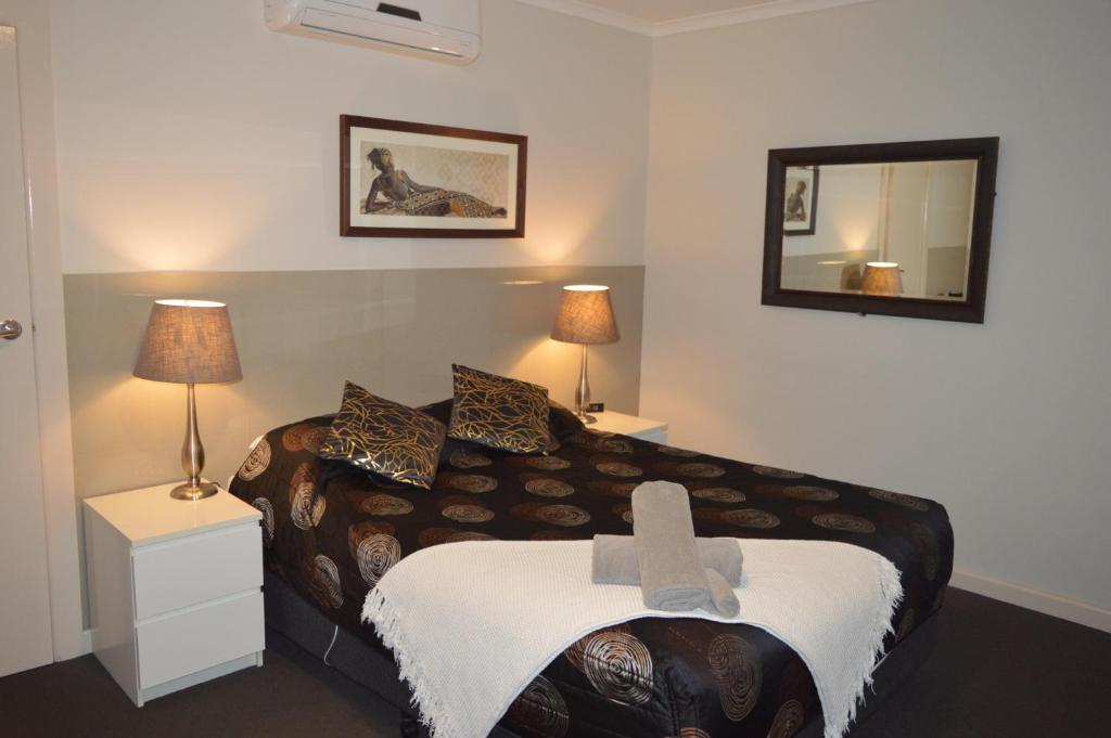 Blue Lake Motel Review