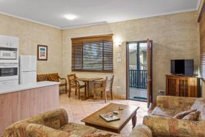 Blue Seas Resort - Guest Experience and Feedback