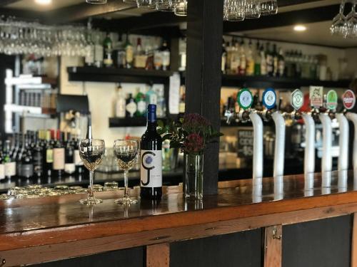 Caledonian Inn - Guest Reviews