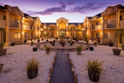 Canberra Parklands Central Apartment Hotel Official - Room Features