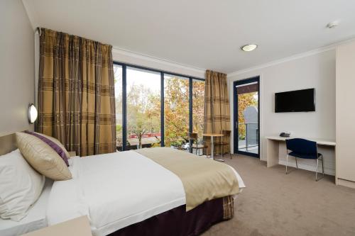 Carlton Lygon Lodge - Close to Melbourne Uni - Accommodation Details