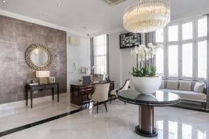 Chilworth Court - On-site Amenities