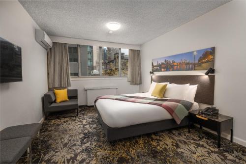 City Limits Hotel Apartments - Dining and Breakfast Options