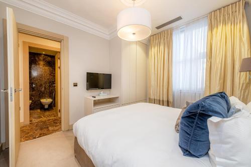 Claverley Court Apartments Knightsbridge - Modern Amenities and Comforts