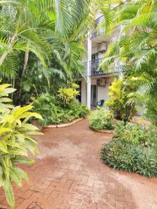 Coconut Grove Holiday Apartments - Guest Reviews and Ratings