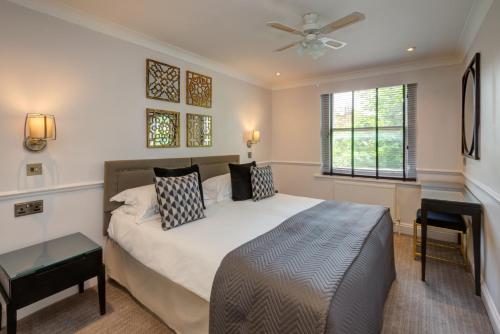 Collingham Serviced Apartments - Onsite Amenities
