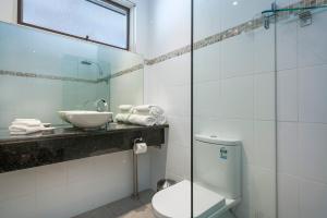 Comfort Inn Coach & Bushmans - Accommodation and Amenities