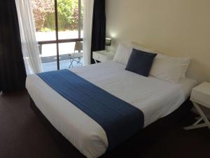 Comfort Inn Premier - Guest Amenities and Services