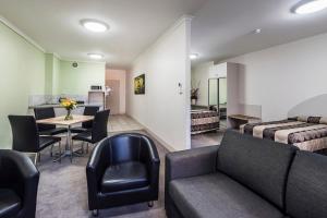 Comfort Inn & Suites Goodearth Perth - Facilities and Amenities