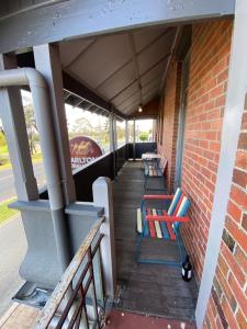 COMMERCIAL HOTEL KANIVA - Guest Experiences and Reviews