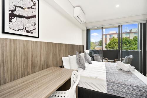 Coogee Studio Apartments - Amenities and Services