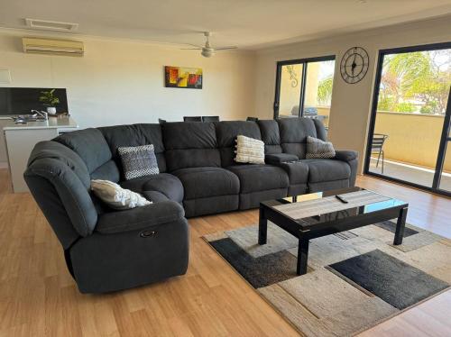 Cowell Townhouse Apartments - Comfortable Accommodations