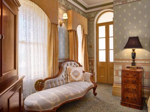 Craigs Royal Hotel - Guest Reviews and Experiences