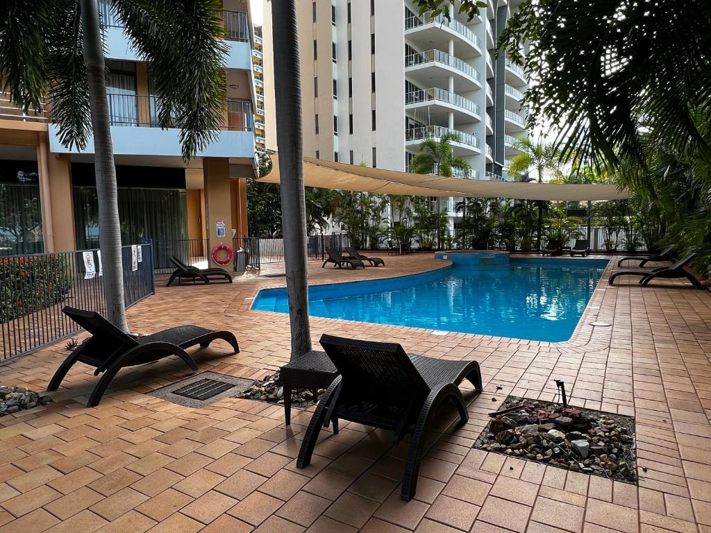 Darwin Esplanade Central Official Review