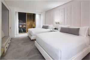 Delano Las Vegas at Mandalay Bay - Suite Amenities