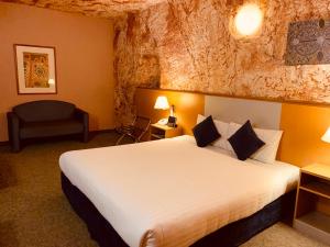 Desert Cave Hotel - Outdoor Swimming Pool