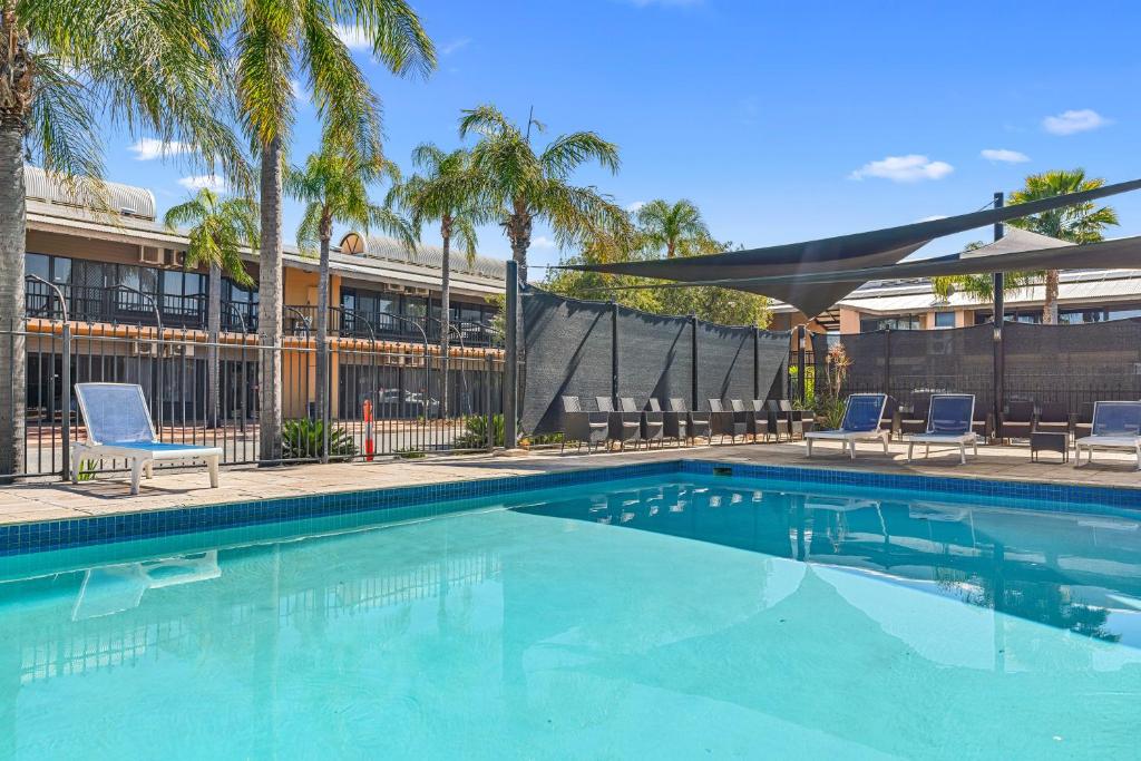 Diplomat Hotel Alice Springs Review