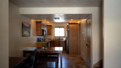 Duchesne Suites - Highly Rated Reviews