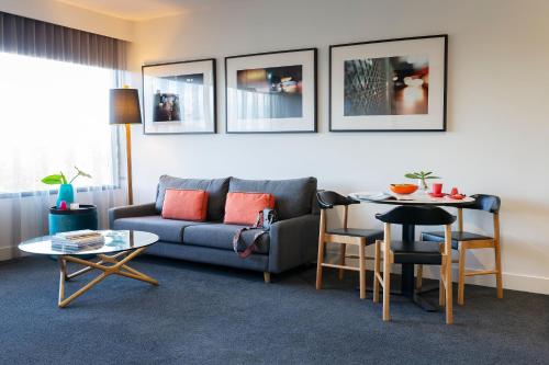 East Hotel and Apartments - Comfortable and Modern Room Features