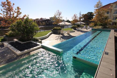 East Perth Suites Hotel - Guest Experience and Reviews