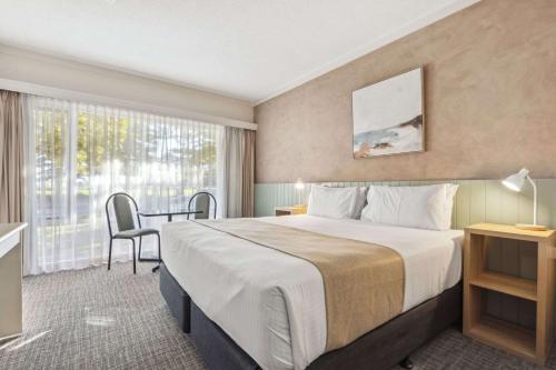 Econo Lodge Dockside Glenelg - Guestroom Features