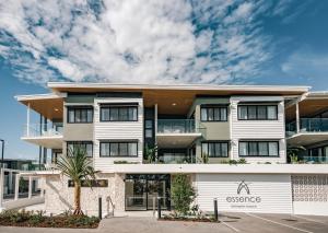 Essence Boutique Hotel Review - On-site Amenities and Dining