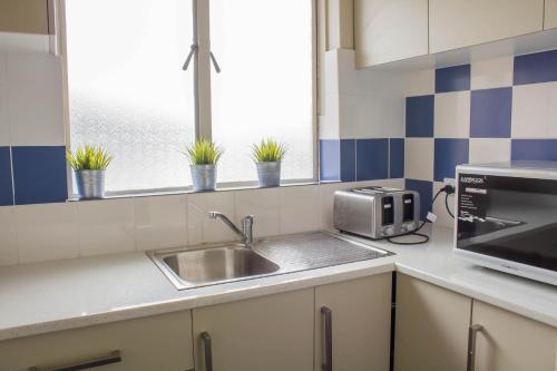 Figtree Hotel Wollongong - Amenities and Services