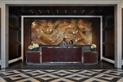 Four Seasons Hotel One Dalton Street, Boston - Dining Experiences