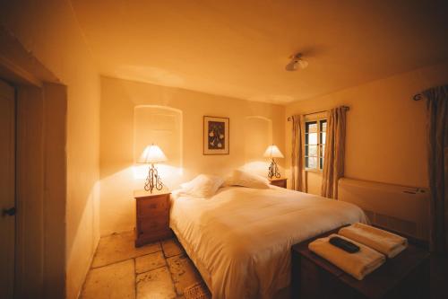 Goat Square Cottages - Amenities and Facilities