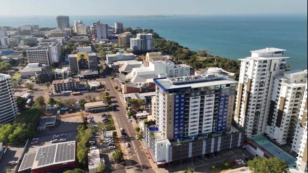 H on Mitchell Apartment Hotel Review