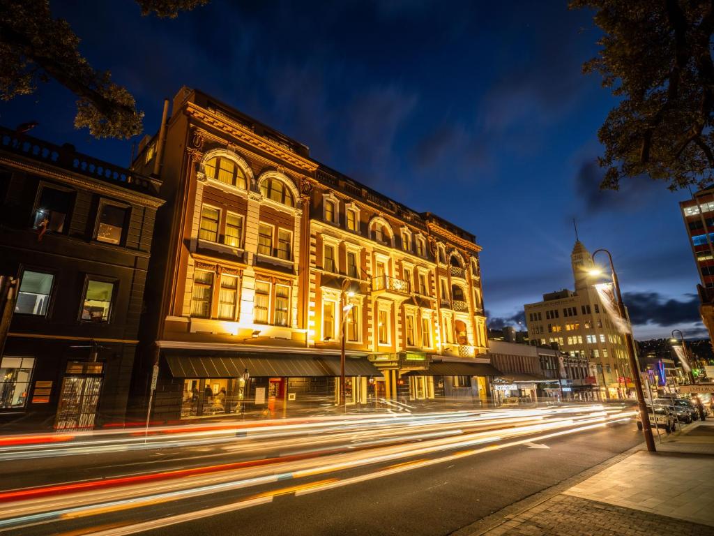 Hadleys Orient Hotel Review